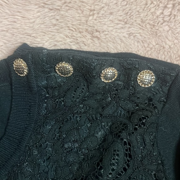 NWT Karl Lagerfeld deep green lace overlay sweater with metal button accents - Picture 6 of 12